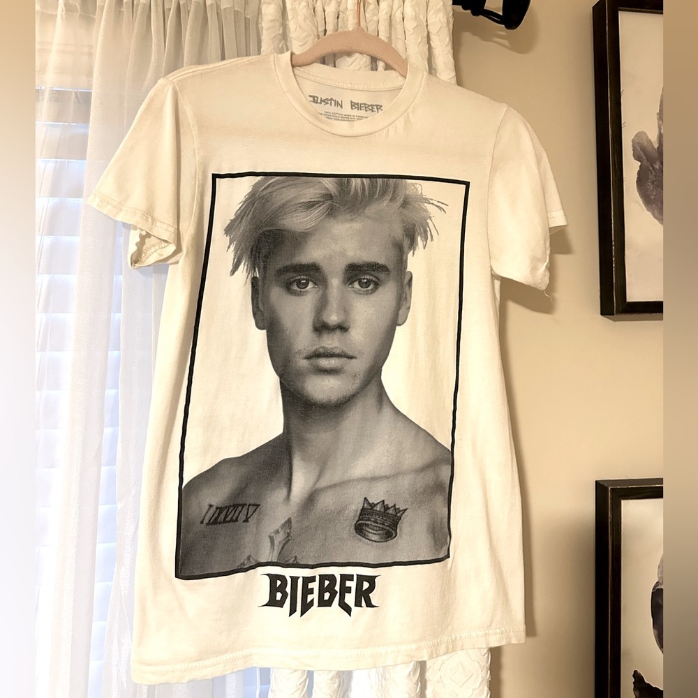 Justin Bieber T-shirt sz Small